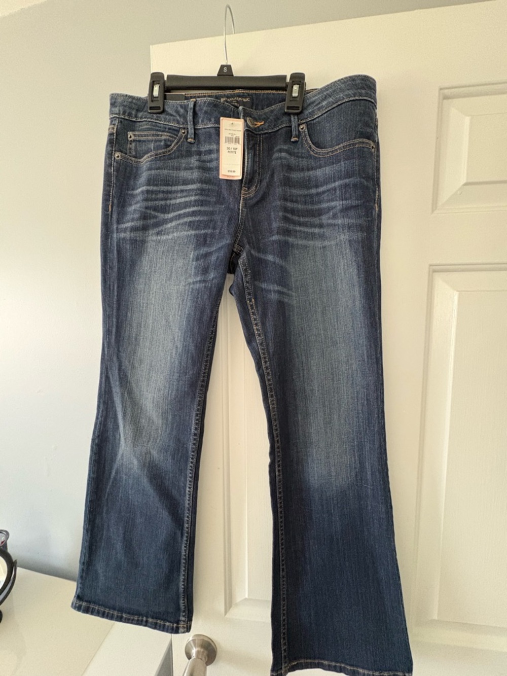 Banana Republic NWT Bootcut Jean size 10P low waisted